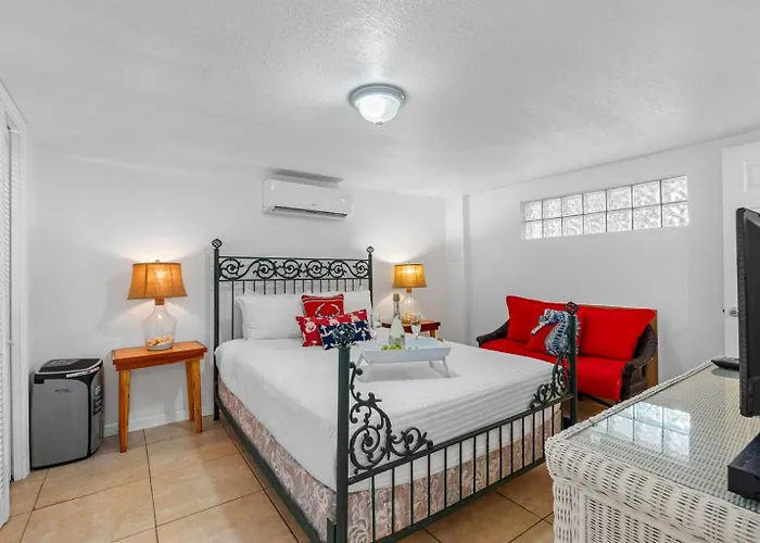Coastal Escape In Indian Rocks Breathtaking Waterfront Views From The Deck Holiday home