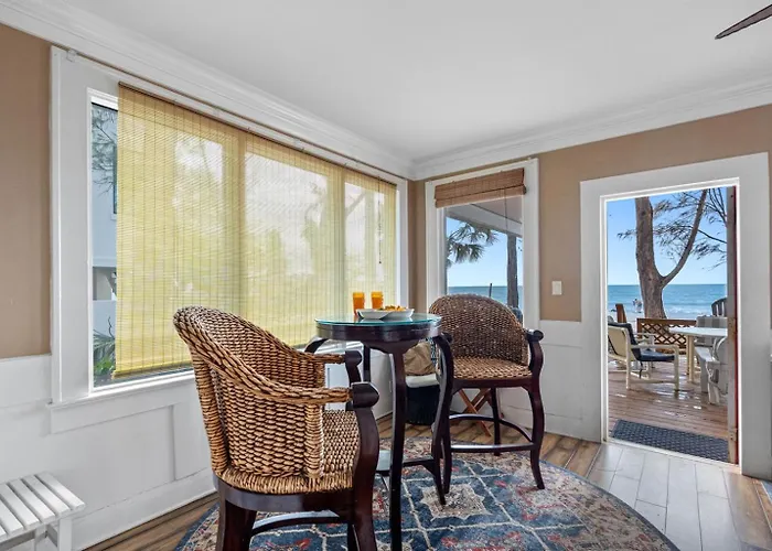 Coastal Escape In Indian Rocks Breathtaking Waterfront Views From The Deck Holiday home Clearwater Beach