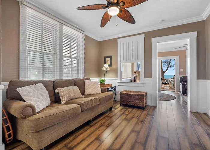Coastal Escape In Indian Rocks Breathtaking Waterfront Views From The Deck *