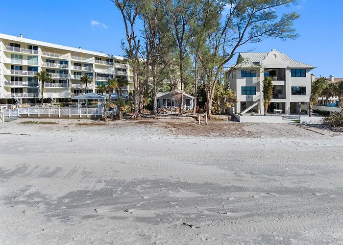 Coastal Escape In Indian Rocks Breathtaking Waterfront Views From The Deck Holiday home